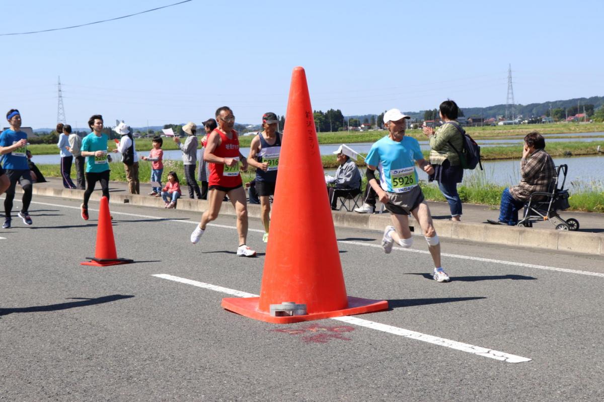 いわて奥州きらめきマラソン2018 フルマラソン5・37.5km給水/10km折り返し 2018/05/20
