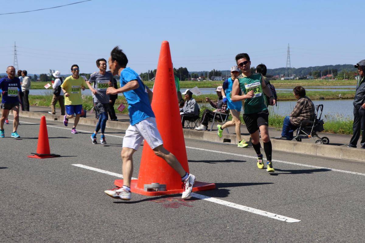 いわて奥州きらめきマラソン2018 フルマラソン5・37.5km給水/10km折り返し 2018/05/20