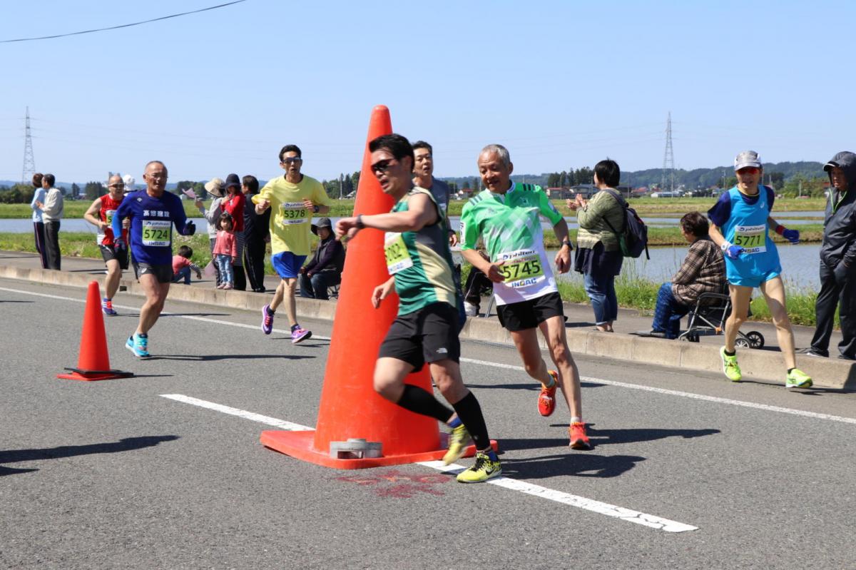 いわて奥州きらめきマラソン2018 フルマラソン5・37.5km給水/10km折り返し 2018/05/20