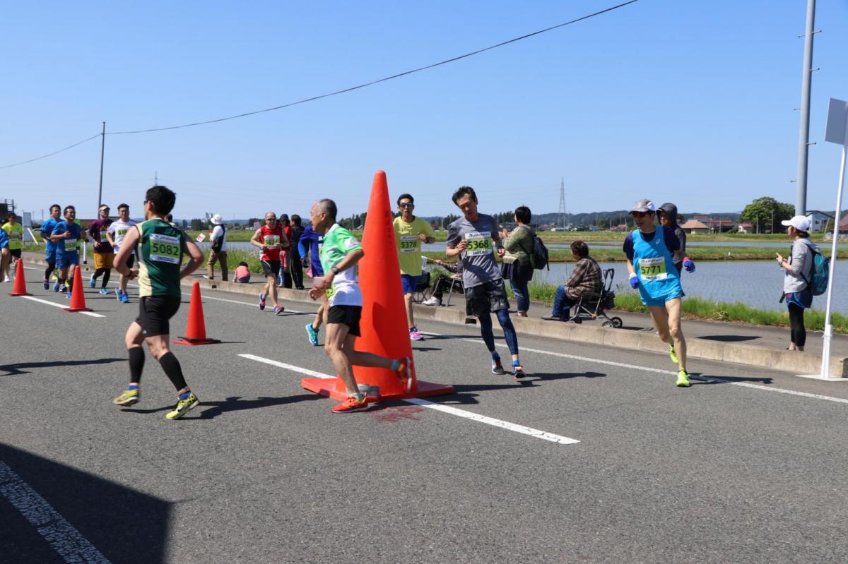 いわて奥州きらめきマラソン2018 フルマラソン5・37.5km給水/10km折り返し 2018/05/20