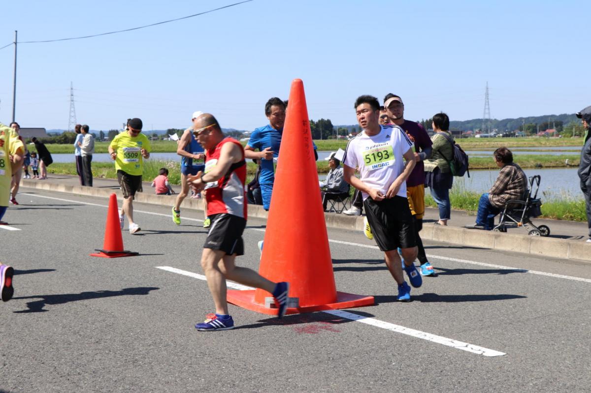 いわて奥州きらめきマラソン2018 フルマラソン5・37.5km給水/10km折り返し 2018/05/20