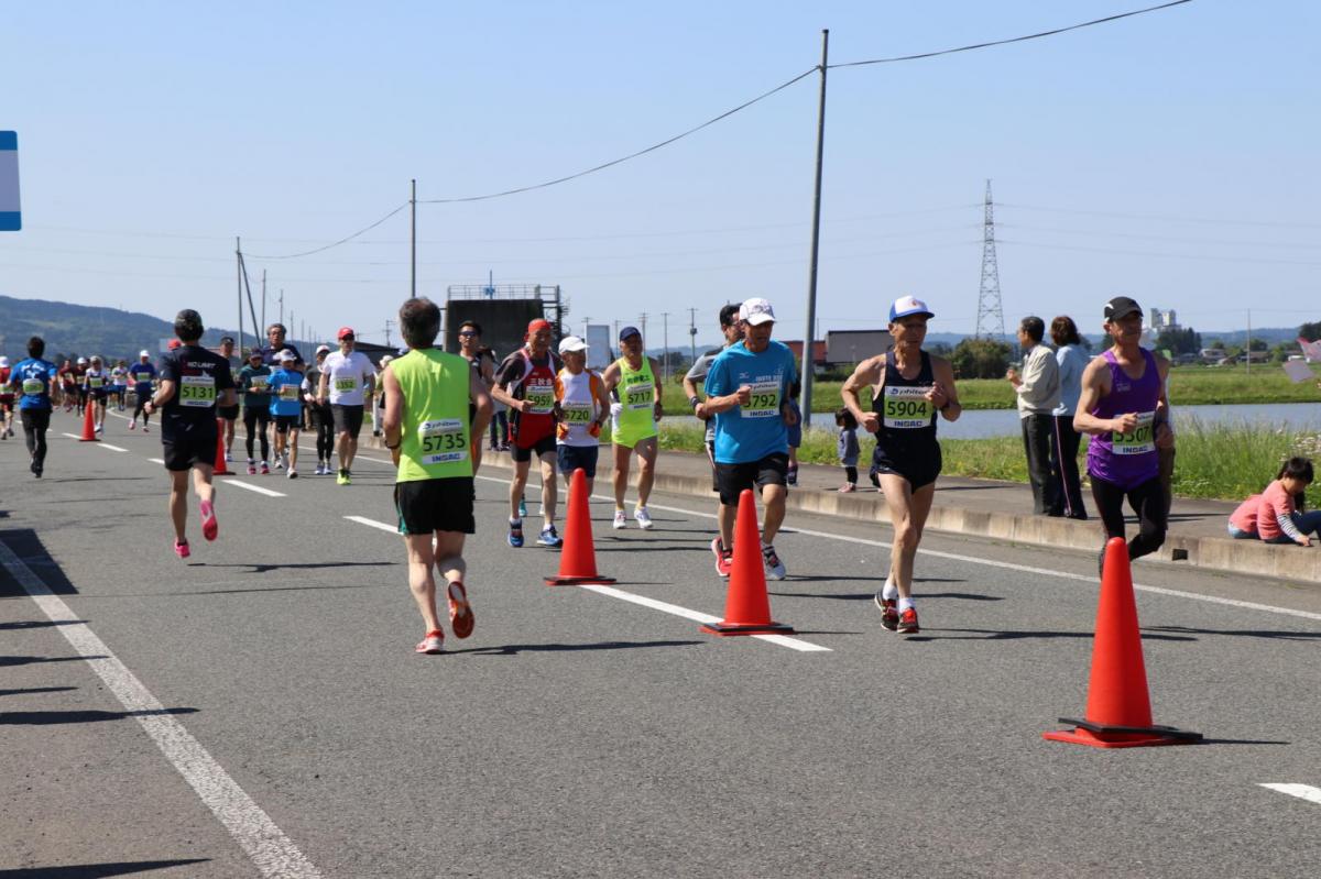 いわて奥州きらめきマラソン2018 フルマラソン5・37.5km給水/10km折り返し 2018/05/20