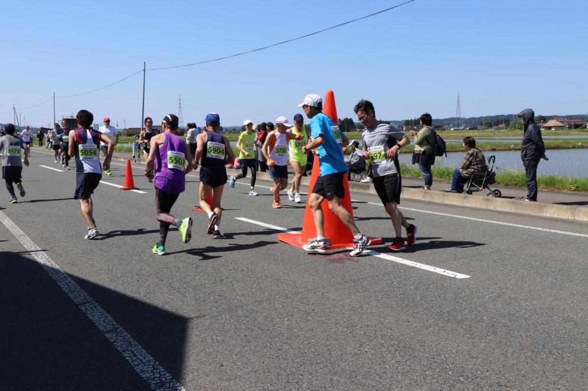 いわて奥州きらめきマラソン2018 フルマラソン5・37.5km給水/10km折り返し 2018/05/20