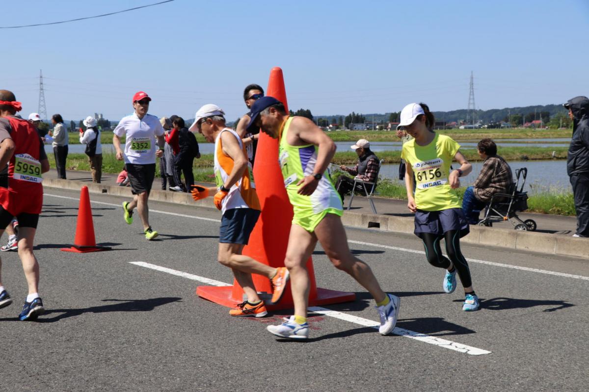 いわて奥州きらめきマラソン2018 フルマラソン5・37.5km給水/10km折り返し 2018/05/20