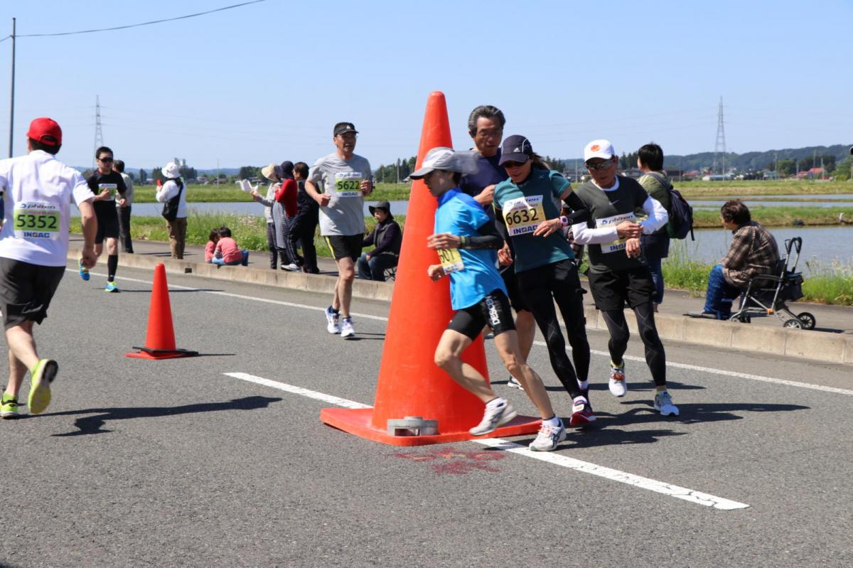 いわて奥州きらめきマラソン2018 フルマラソン5・37.5km給水/10km折り返し 2018/05/20