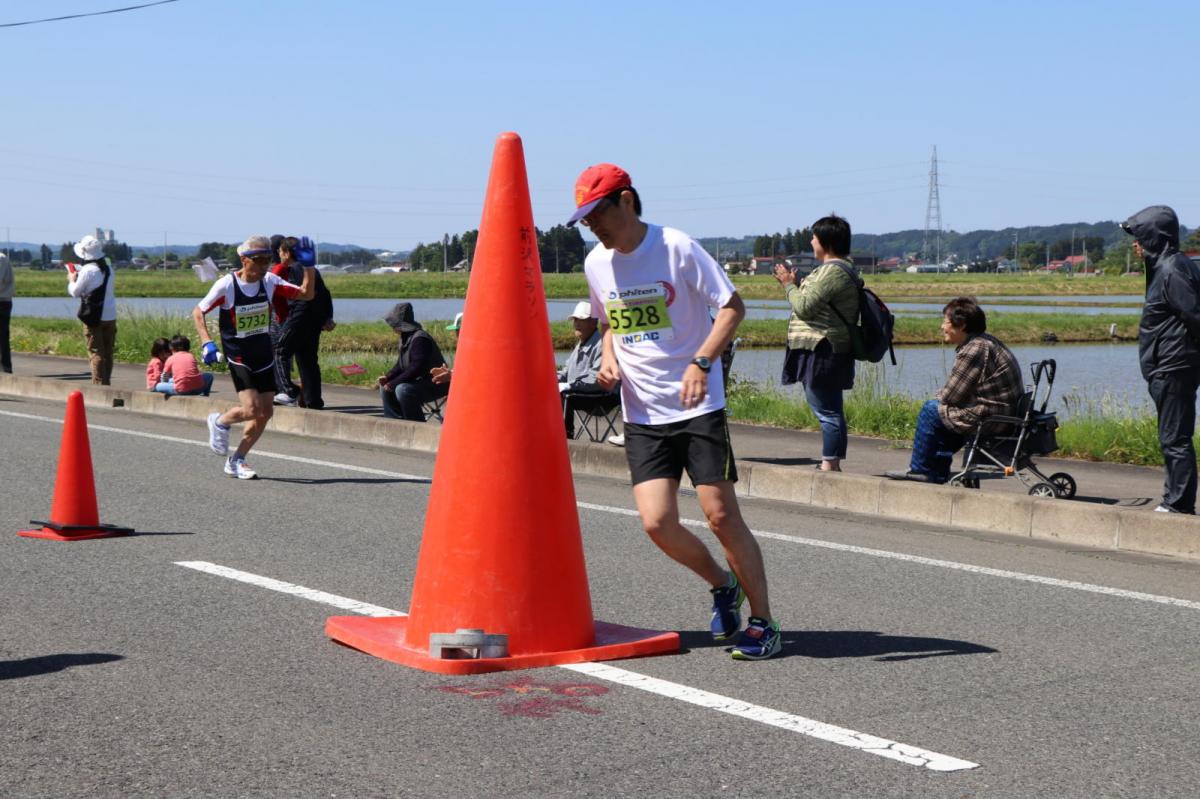 いわて奥州きらめきマラソン2018 フルマラソン5・37.5km給水/10km折り返し 2018/05/20