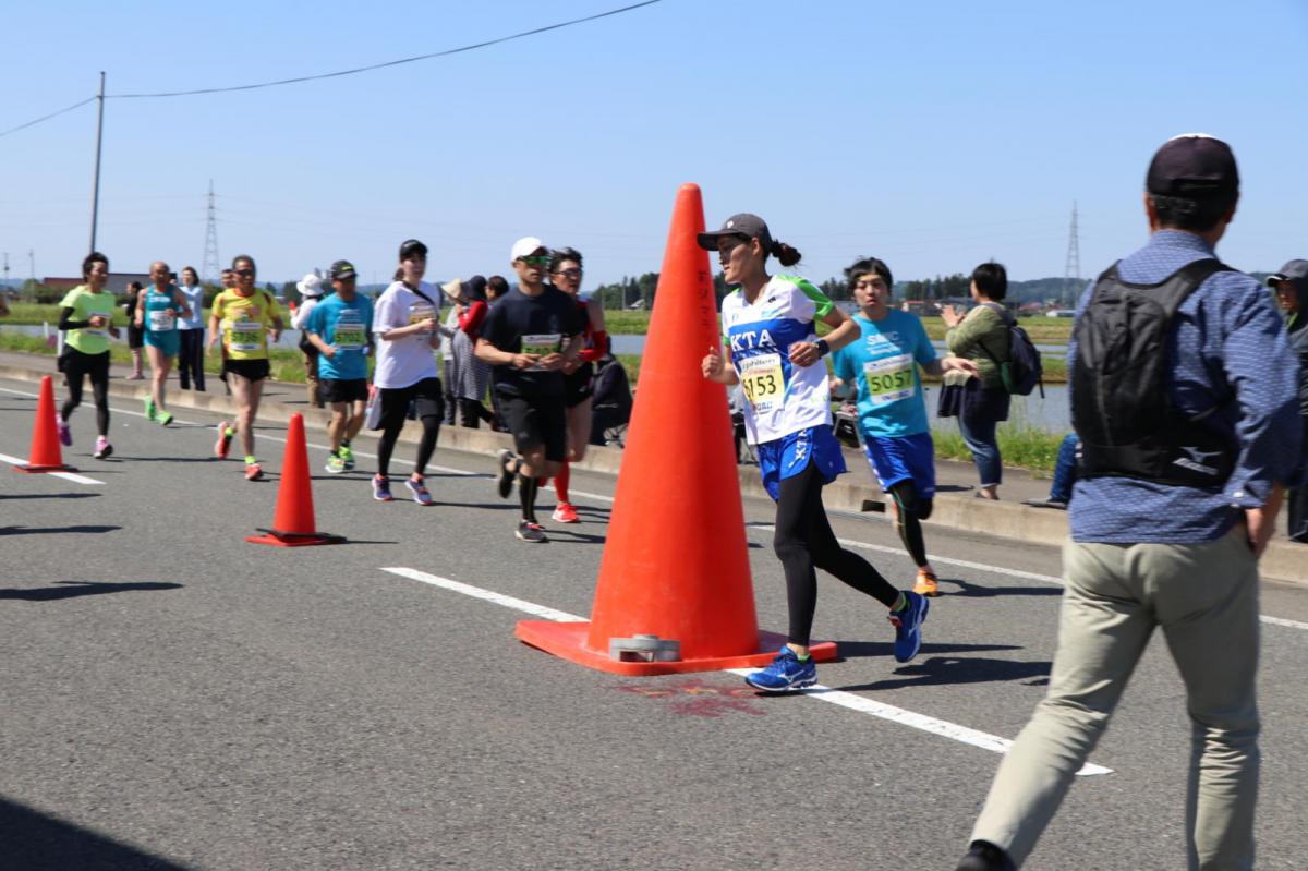 いわて奥州きらめきマラソン2018 フルマラソン5・37.5km給水/10km折り返し 2018/05/20