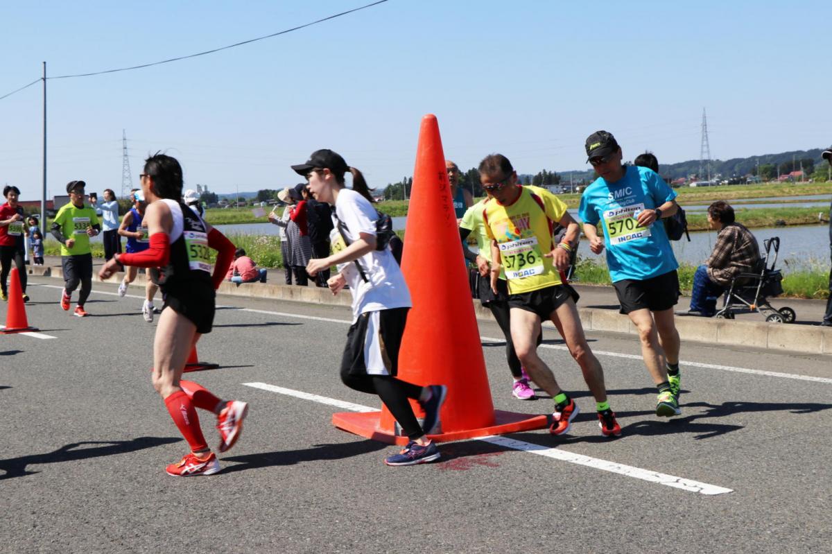 いわて奥州きらめきマラソン2018 フルマラソン5・37.5km給水/10km折り返し 2018/05/20