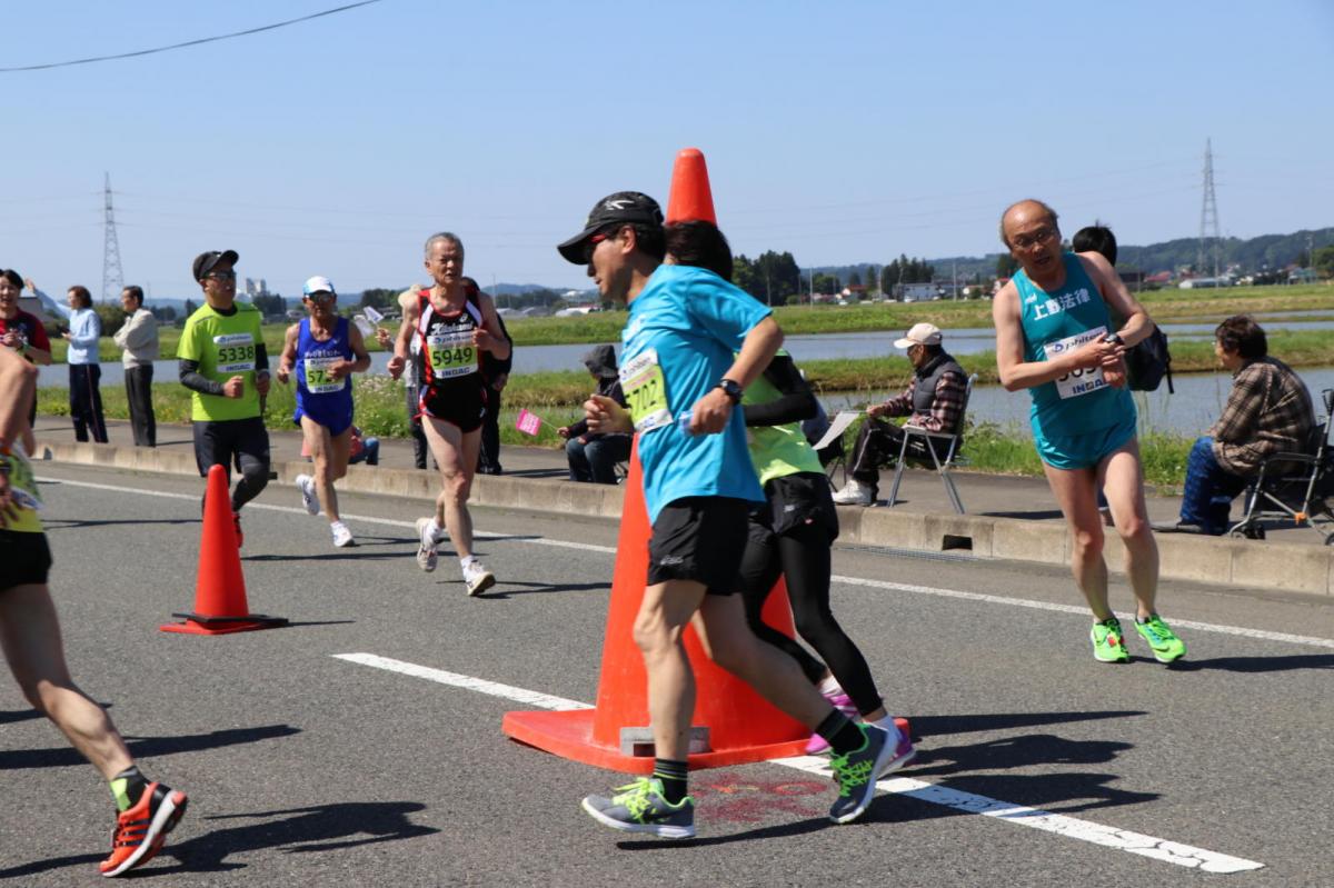 いわて奥州きらめきマラソン2018 フルマラソン5・37.5km給水/10km折り返し 2018/05/20