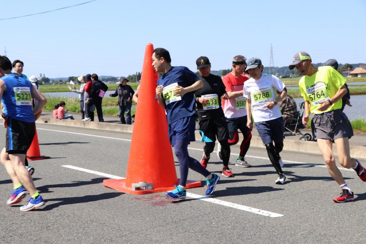 いわて奥州きらめきマラソン2018 フルマラソン5・37.5km給水/10km折り返し 2018/05/20