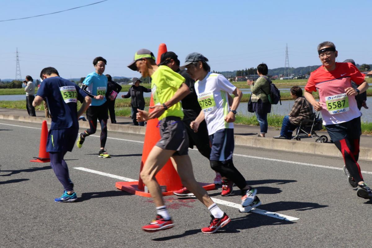 いわて奥州きらめきマラソン2018 フルマラソン5・37.5km給水/10km折り返し 2018/05/20