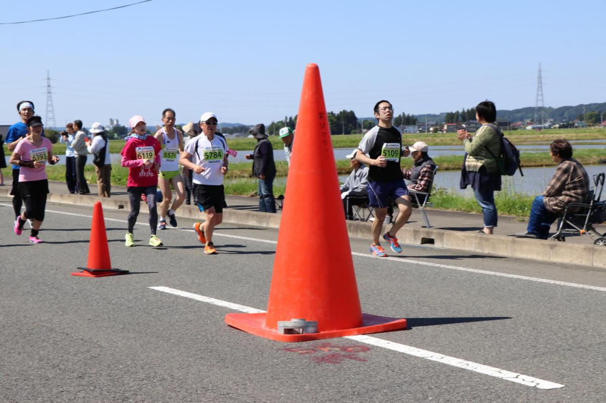 いわて奥州きらめきマラソン2018 フルマラソン5・37.5km給水/10km折り返し 2018/05/20