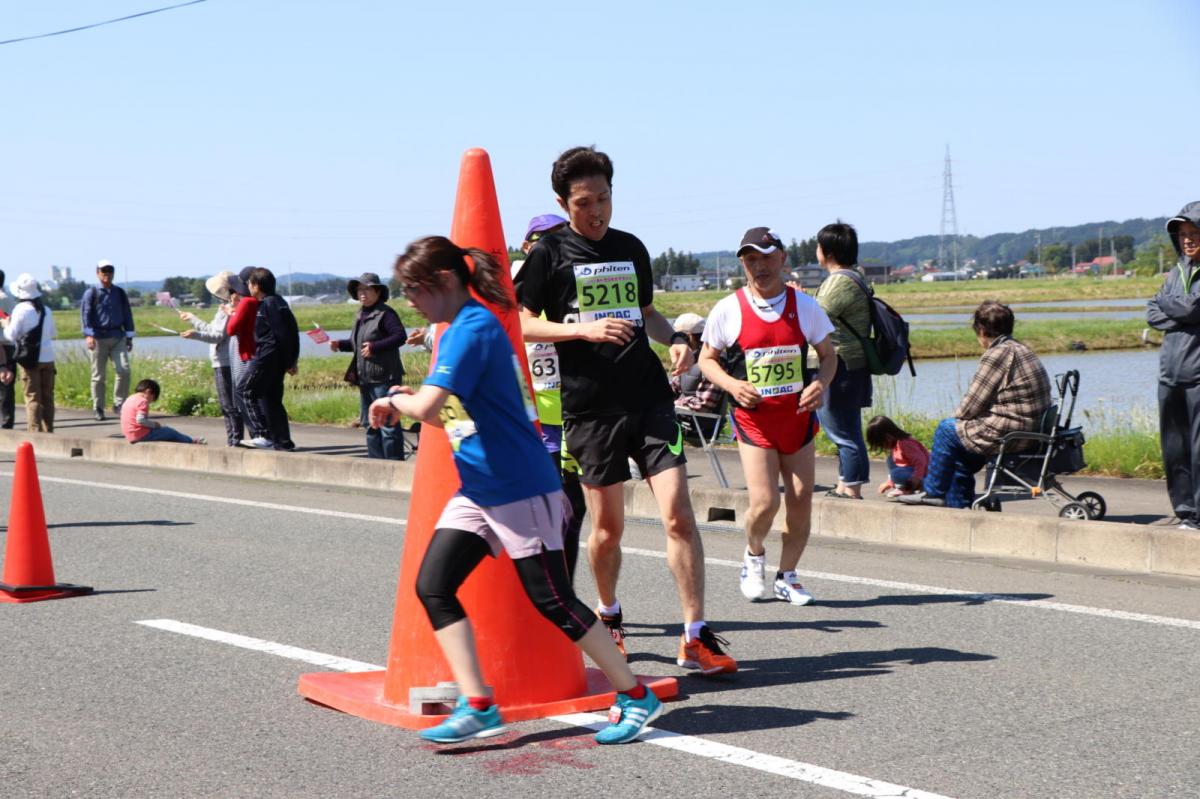 いわて奥州きらめきマラソン2018 フルマラソン5・37.5km給水/10km折り返し 2018/05/20