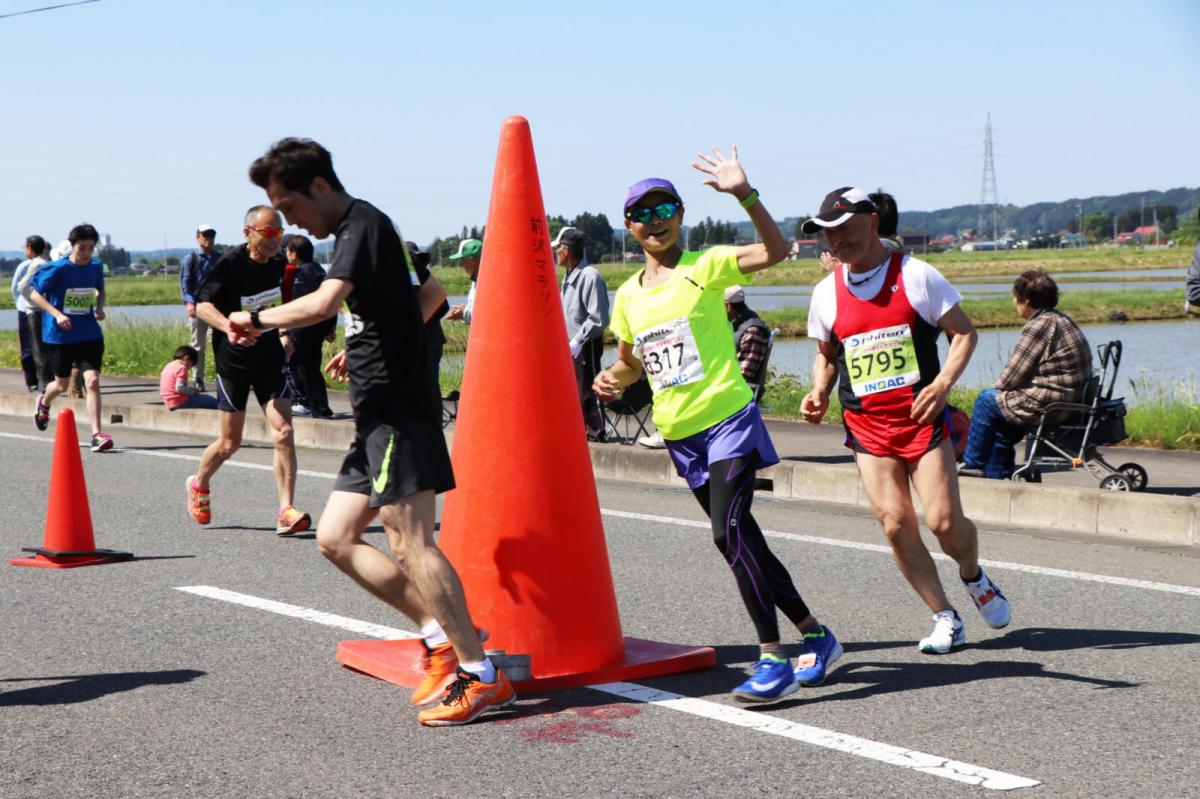 いわて奥州きらめきマラソン2018 フルマラソン5・37.5km給水/10km折り返し 2018/05/20