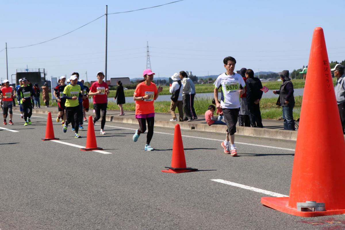 いわて奥州きらめきマラソン2018 フルマラソン5・37.5km給水/10km折り返し 2018/05/20
