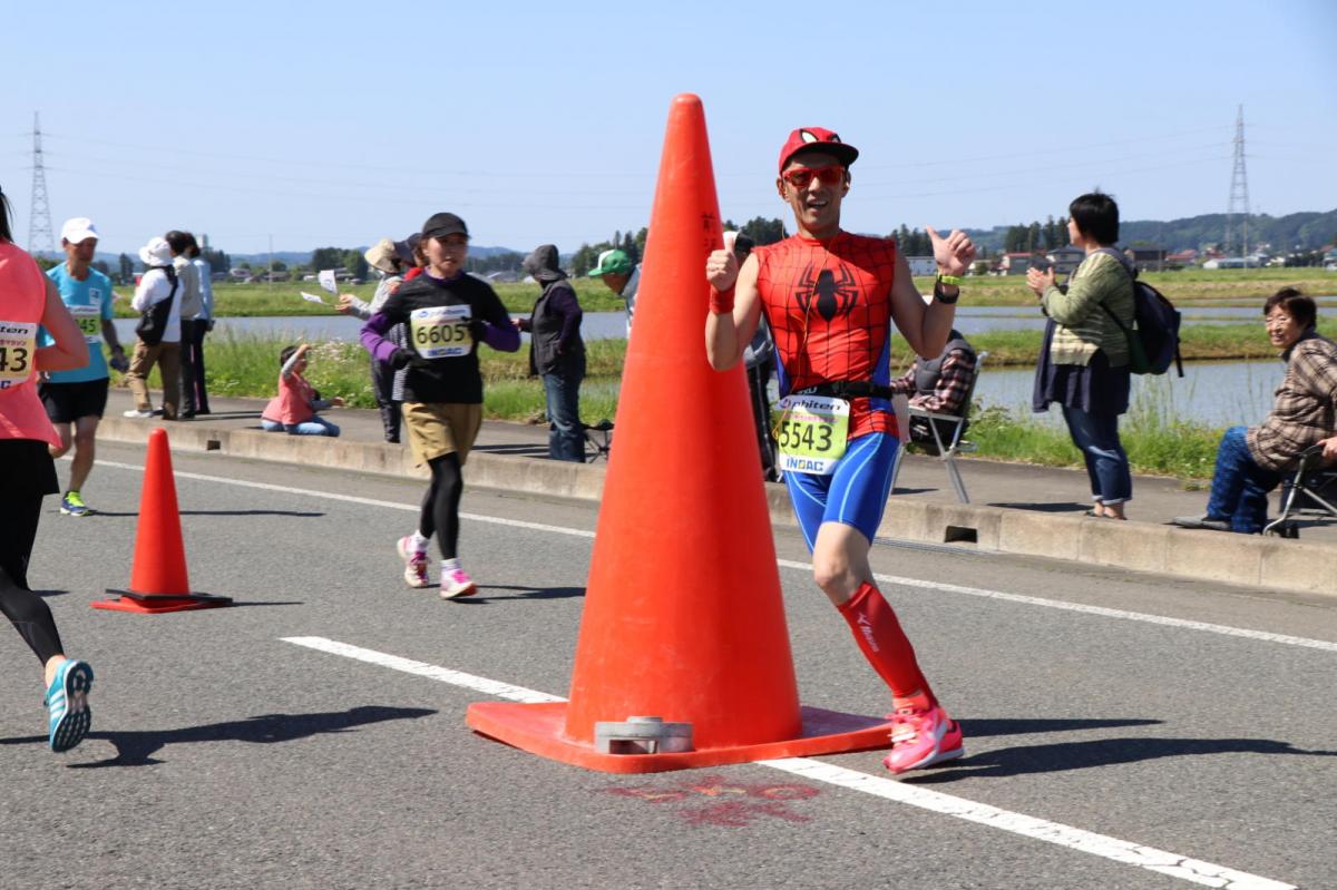いわて奥州きらめきマラソン2018 フルマラソン5・37.5km給水/10km折り返し 2018/05/20