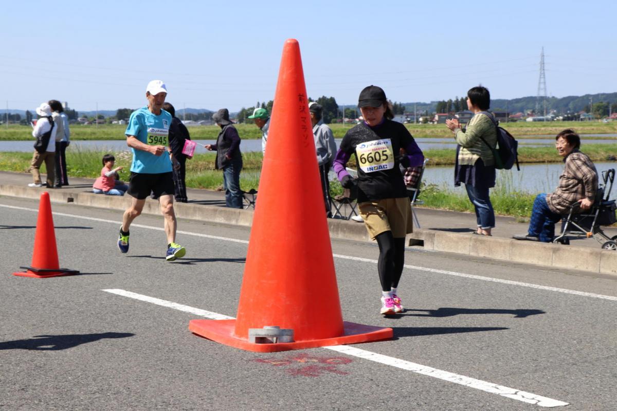 いわて奥州きらめきマラソン2018 フルマラソン5・37.5km給水/10km折り返し 2018/05/20