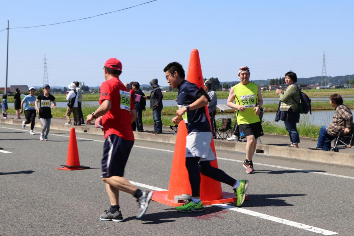 いわて奥州きらめきマラソン2018 フルマラソン5・37.5km給水/10km折り返し 2018/05/20