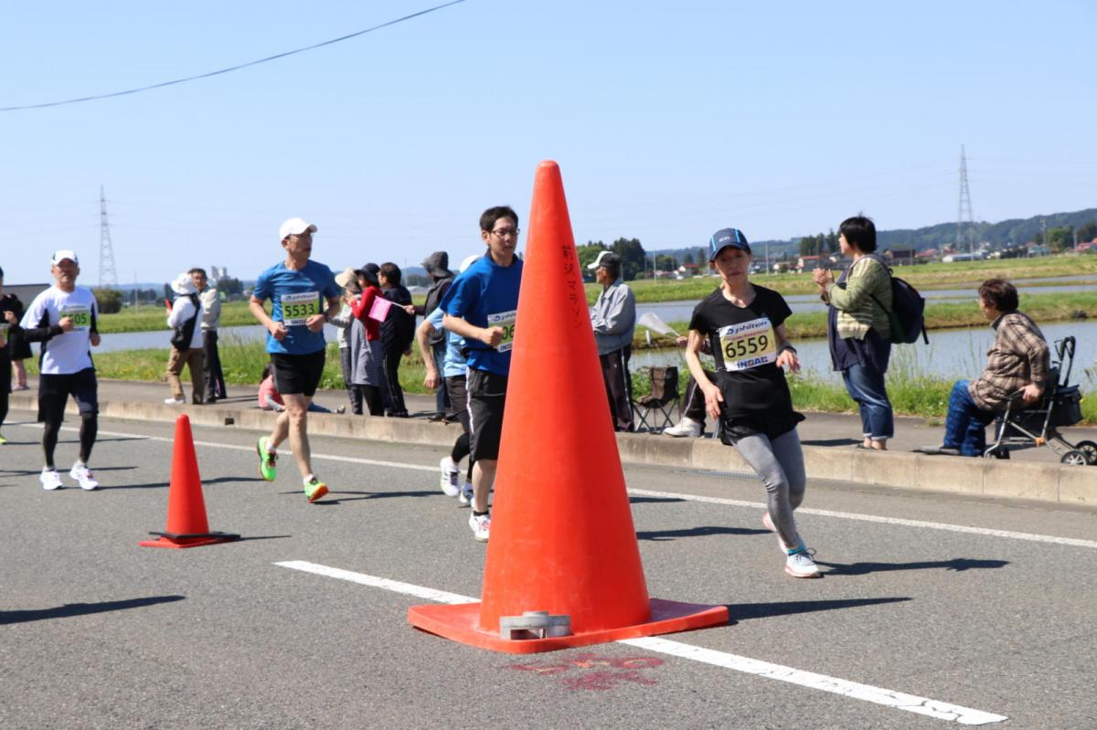 いわて奥州きらめきマラソン2018 フルマラソン5・37.5km給水/10km折り返し 2018/05/20