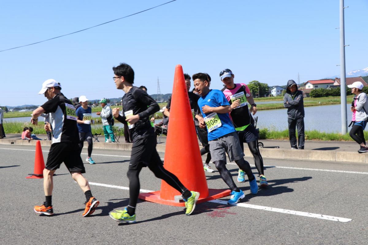 いわて奥州きらめきマラソン2018 フルマラソン5・37.5km給水/10km折り返し 2018/05/20