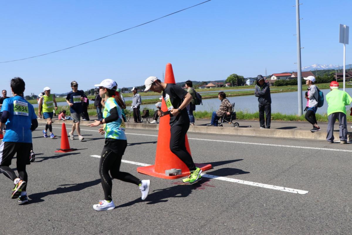 いわて奥州きらめきマラソン2018 フルマラソン5・37.5km給水/10km折り返し 2018/05/20