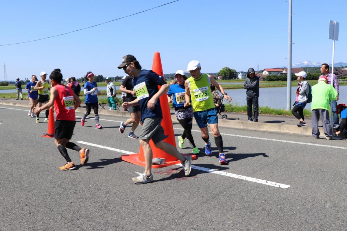 いわて奥州きらめきマラソン2018 フルマラソン5・37.5km給水/10km折り返し 2018/05/20