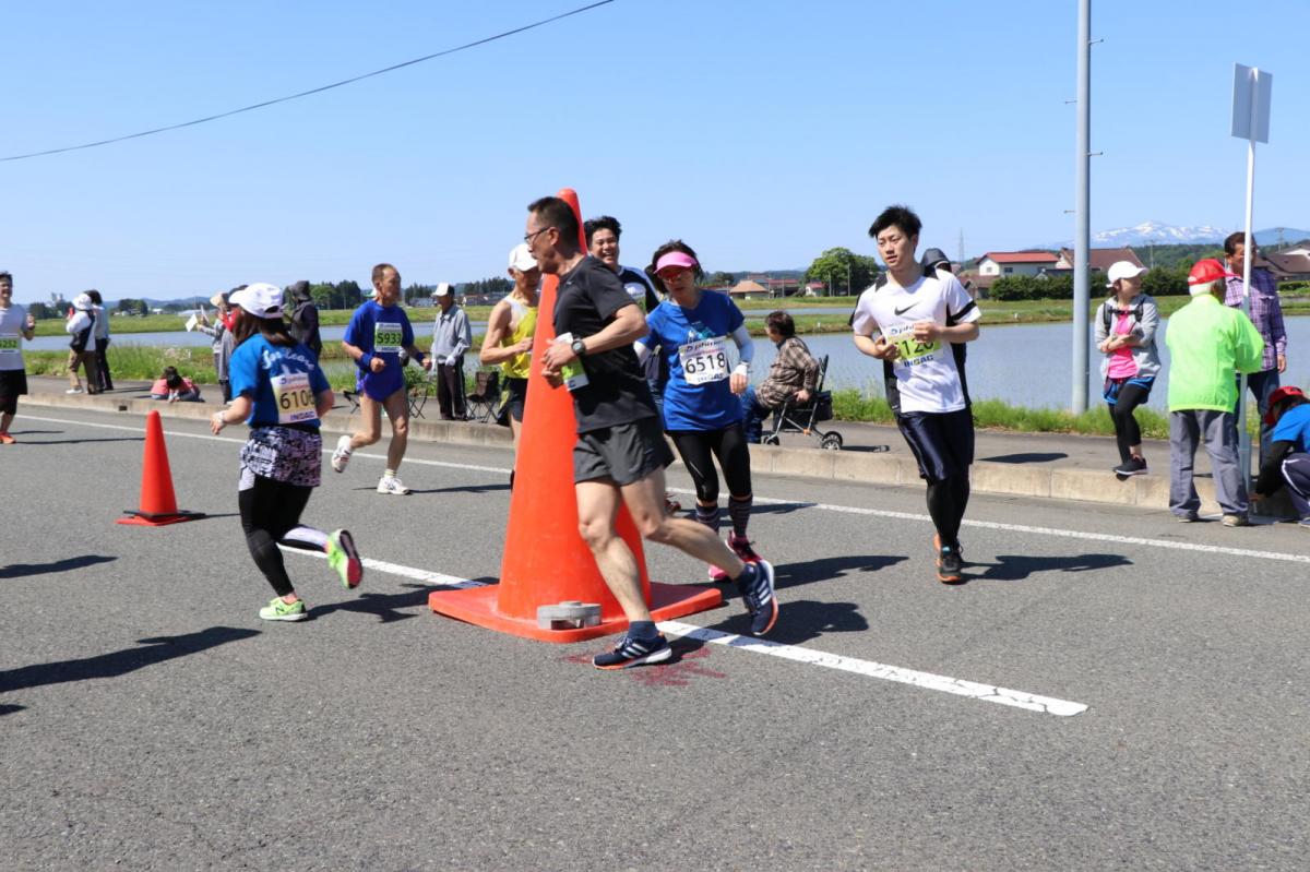 いわて奥州きらめきマラソン2018 フルマラソン5・37.5km給水/10km折り返し 2018/05/20
