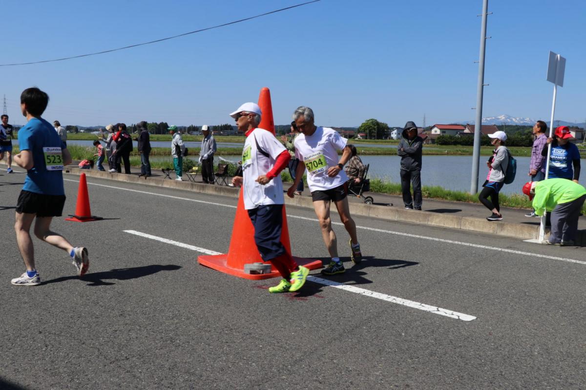 いわて奥州きらめきマラソン2018 フルマラソン5・37.5km給水/10km折り返し 2018/05/20