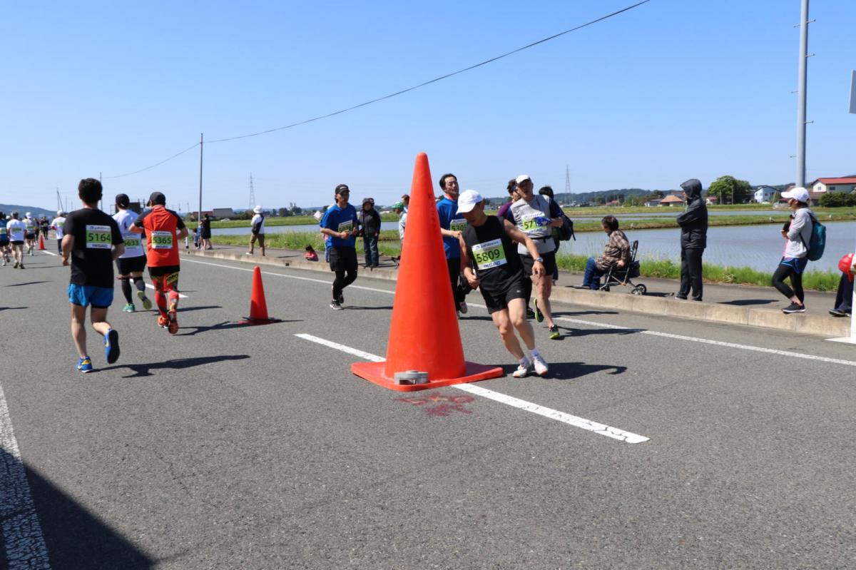 いわて奥州きらめきマラソン2018 フルマラソン5・37.5km給水/10km折り返し 2018/05/20