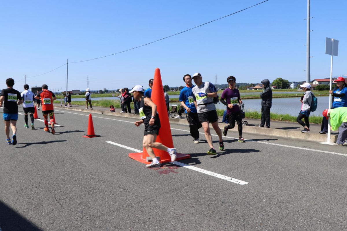 いわて奥州きらめきマラソン2018 フルマラソン5・37.5km給水/10km折り返し 2018/05/20