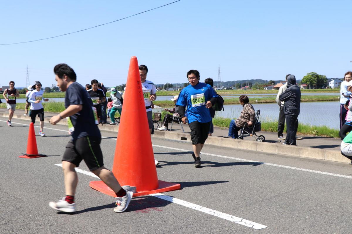 いわて奥州きらめきマラソン2018 フルマラソン5・37.5km給水/10km折り返し 2018/05/20