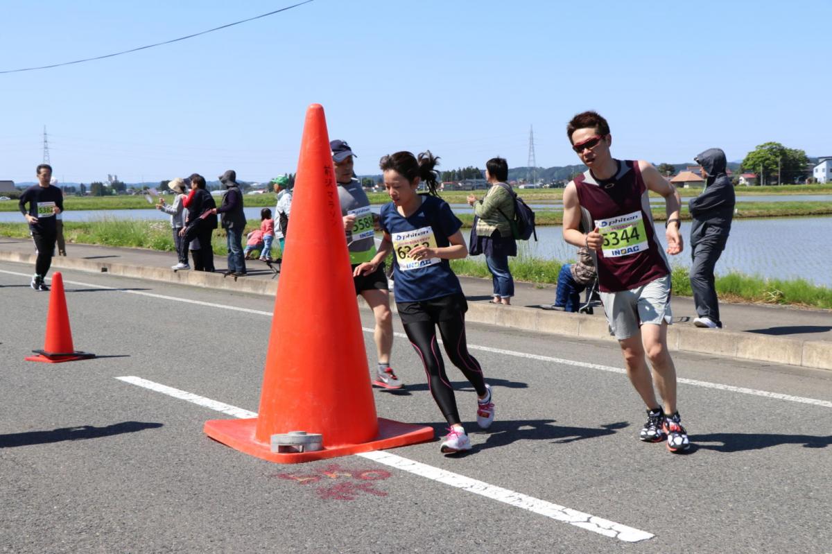いわて奥州きらめきマラソン2018 フルマラソン5・37.5km給水/10km折り返し 2018/05/20
