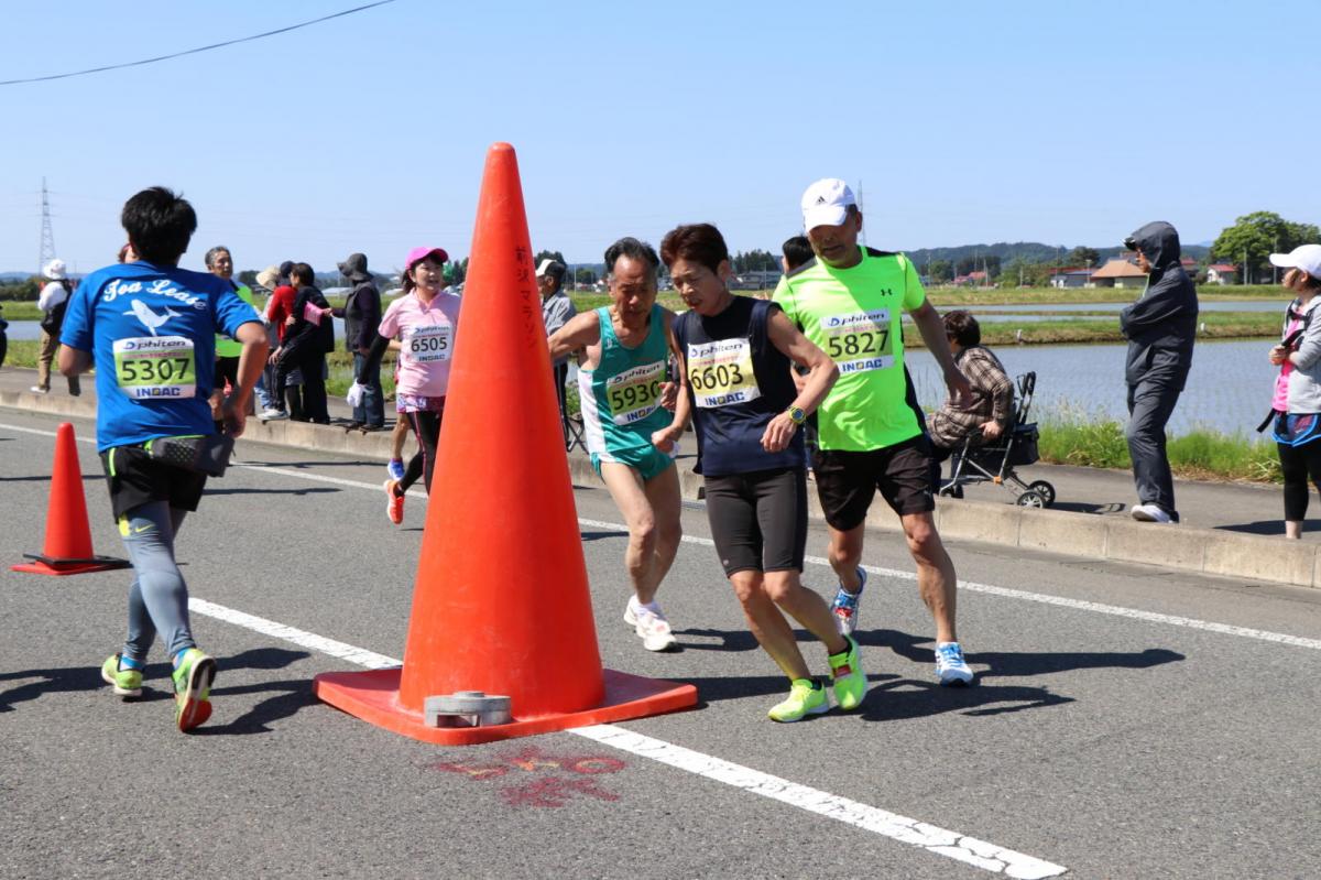 いわて奥州きらめきマラソン2018 フルマラソン5・37.5km給水/10km折り返し 2018/05/20