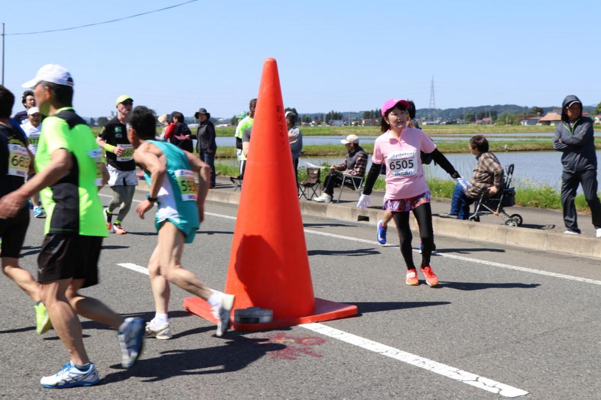 いわて奥州きらめきマラソン2018 フルマラソン5・37.5km給水/10km折り返し 2018/05/20
