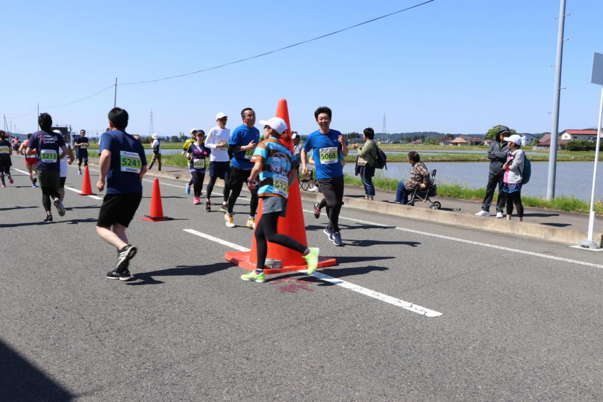 いわて奥州きらめきマラソン2018 フルマラソン5・37.5km給水/10km折り返し 2018/05/20