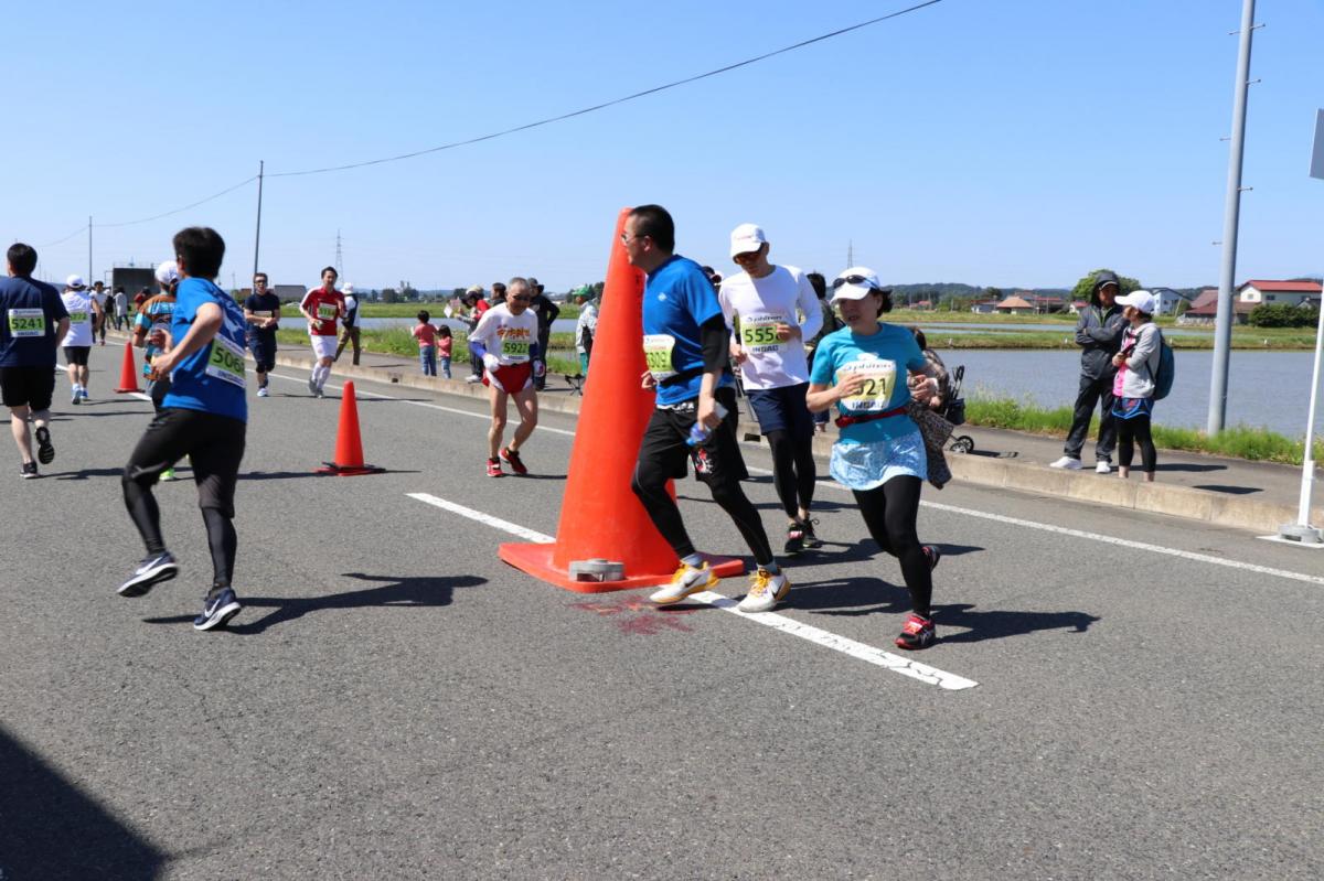 いわて奥州きらめきマラソン2018 フルマラソン5・37.5km給水/10km折り返し 2018/05/20