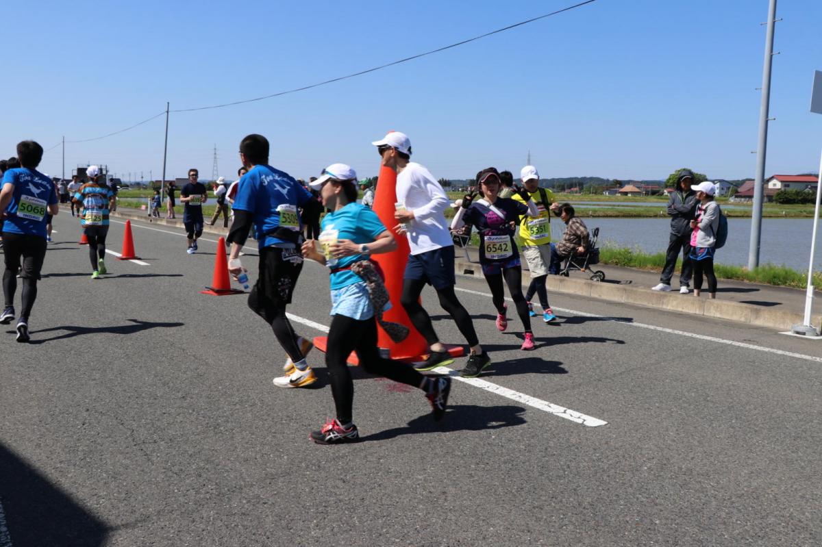 いわて奥州きらめきマラソン2018 フルマラソン5・37.5km給水/10km折り返し 2018/05/20