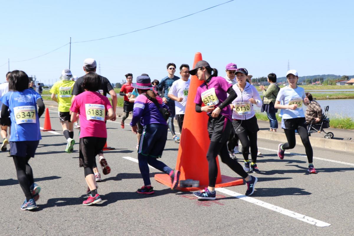 いわて奥州きらめきマラソン2018 フルマラソン5・37.5km給水/10km折り返し 2018/05/20