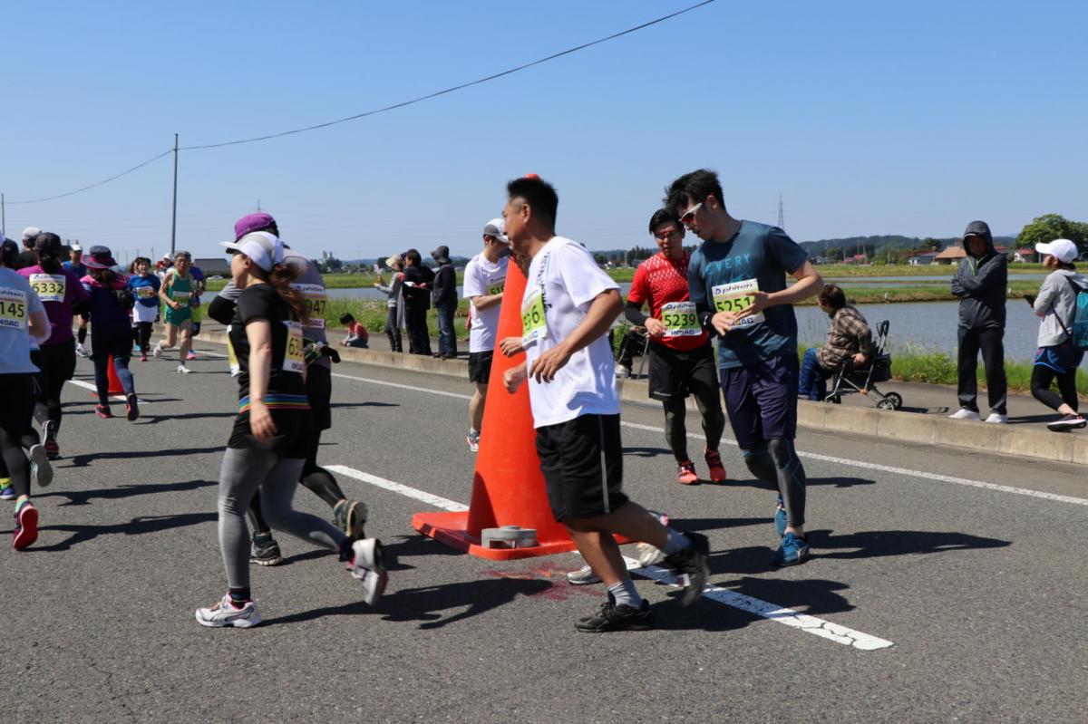 いわて奥州きらめきマラソン2018 フルマラソン5・37.5km給水/10km折り返し 2018/05/20