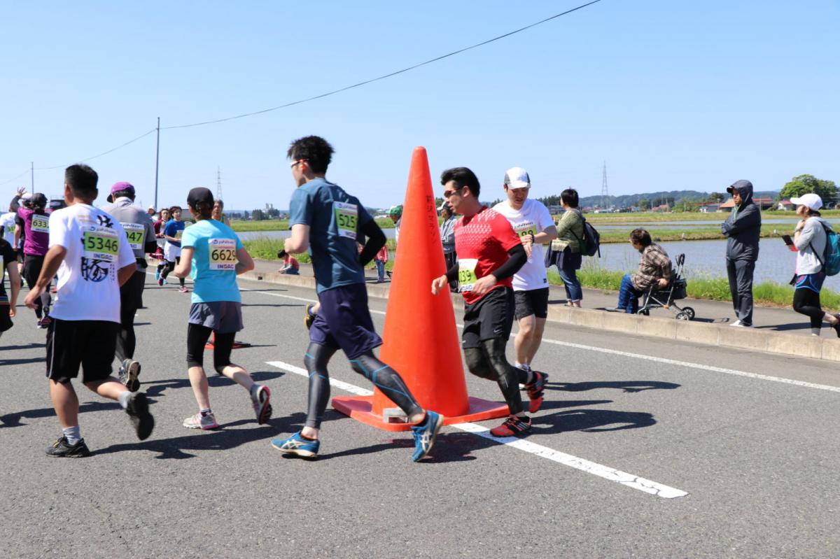いわて奥州きらめきマラソン2018 フルマラソン5・37.5km給水/10km折り返し 2018/05/20