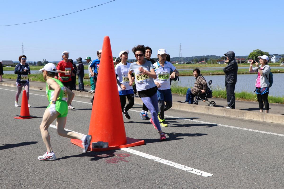 いわて奥州きらめきマラソン2018 フルマラソン5・37.5km給水/10km折り返し 2018/05/20