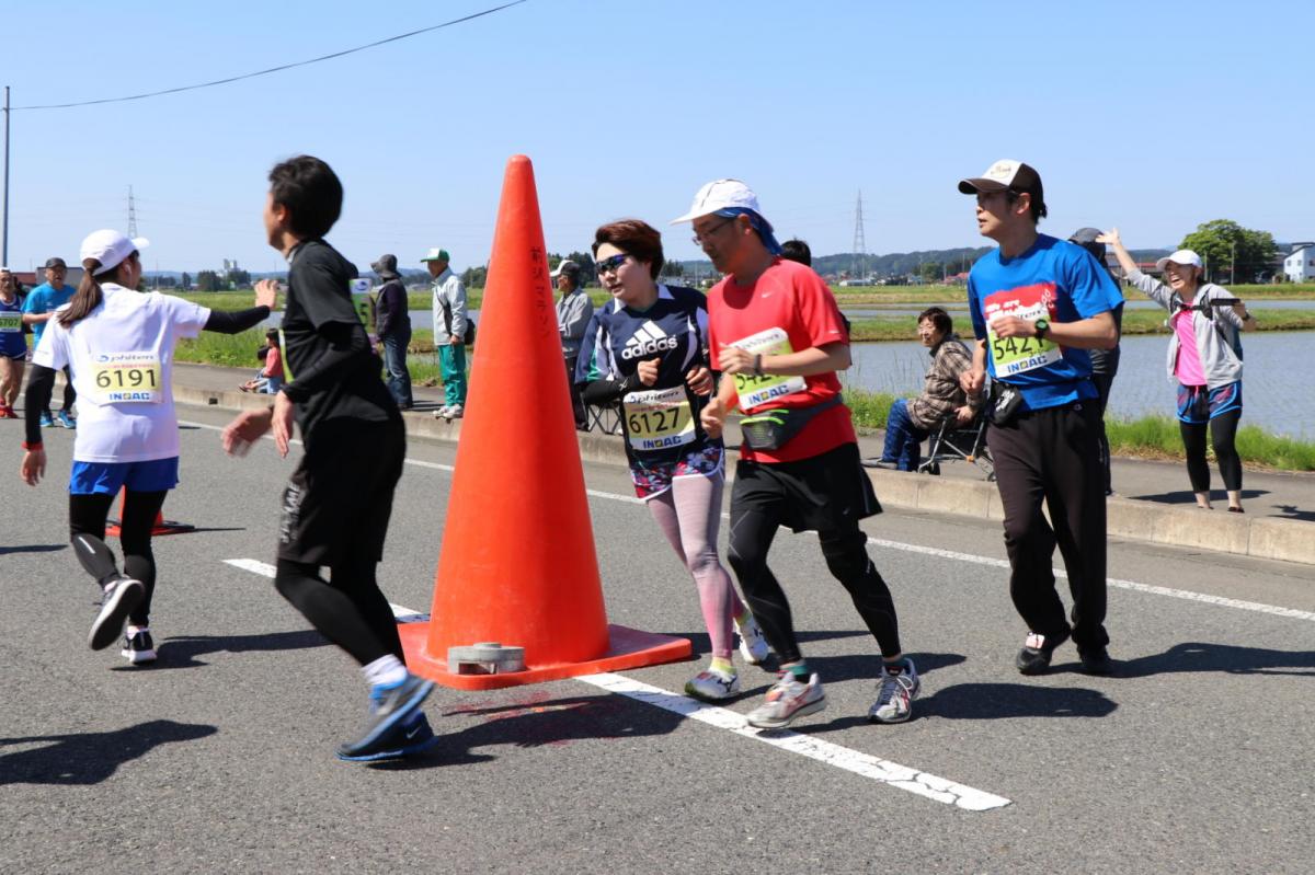 いわて奥州きらめきマラソン2018 フルマラソン5・37.5km給水/10km折り返し 2018/05/20