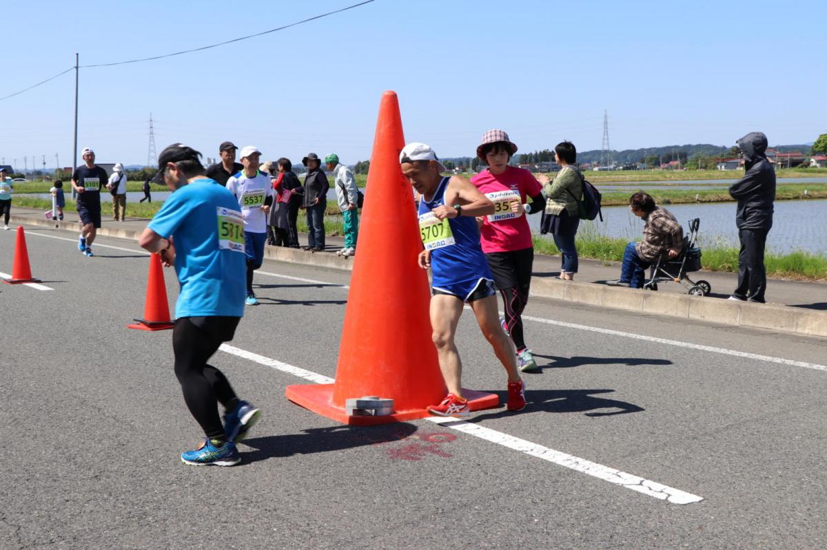 いわて奥州きらめきマラソン2018 フルマラソン5・37.5km給水/10km折り返し 2018/05/20