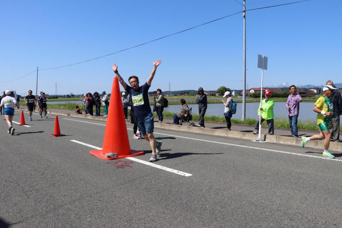 いわて奥州きらめきマラソン2018 フルマラソン5・37.5km給水/10km折り返し 2018/05/20