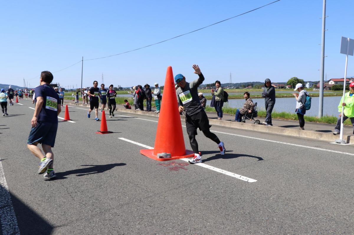 いわて奥州きらめきマラソン2018 フルマラソン5・37.5km給水/10km折り返し 2018/05/20