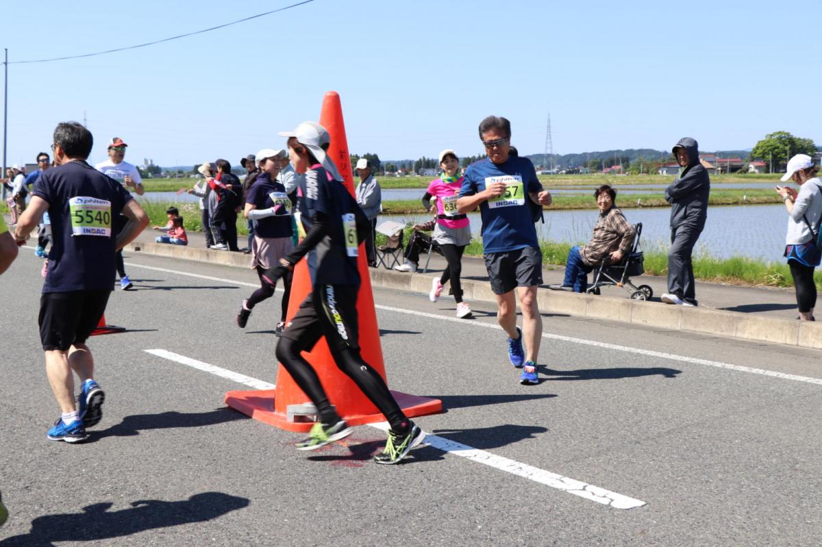 いわて奥州きらめきマラソン2018 フルマラソン5・37.5km給水/10km折り返し 2018/05/20