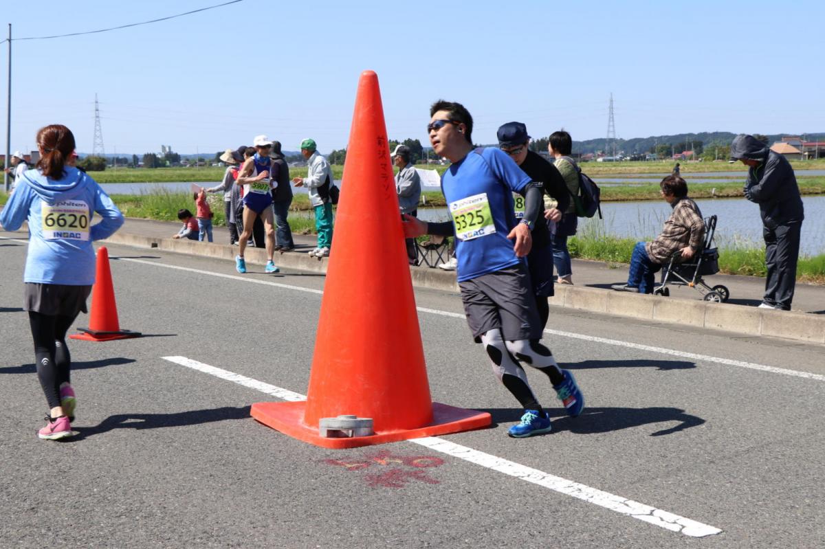 いわて奥州きらめきマラソン2018 フルマラソン5・37.5km給水/10km折り返し 2018/05/20