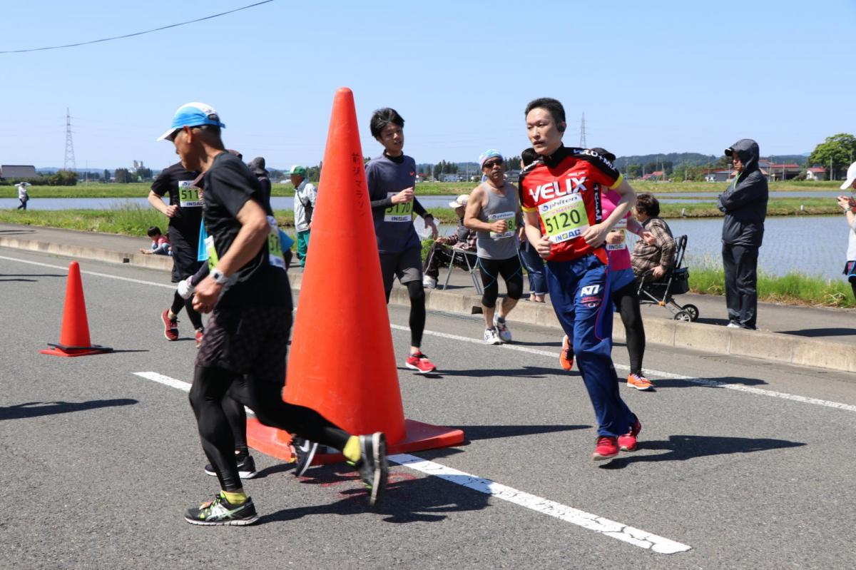 いわて奥州きらめきマラソン2018 フルマラソン5・37.5km給水/10km折り返し 2018/05/20