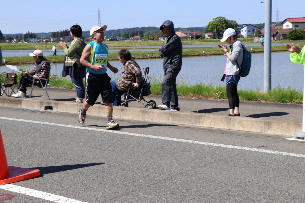 いわて奥州きらめきマラソン2018 フルマラソン5・37.5km給水/10km折り返し 2018/05/20