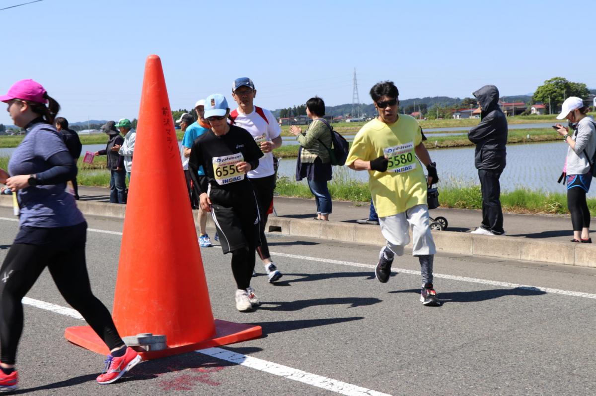 いわて奥州きらめきマラソン2018 フルマラソン5・37.5km給水/10km折り返し 2018/05/20